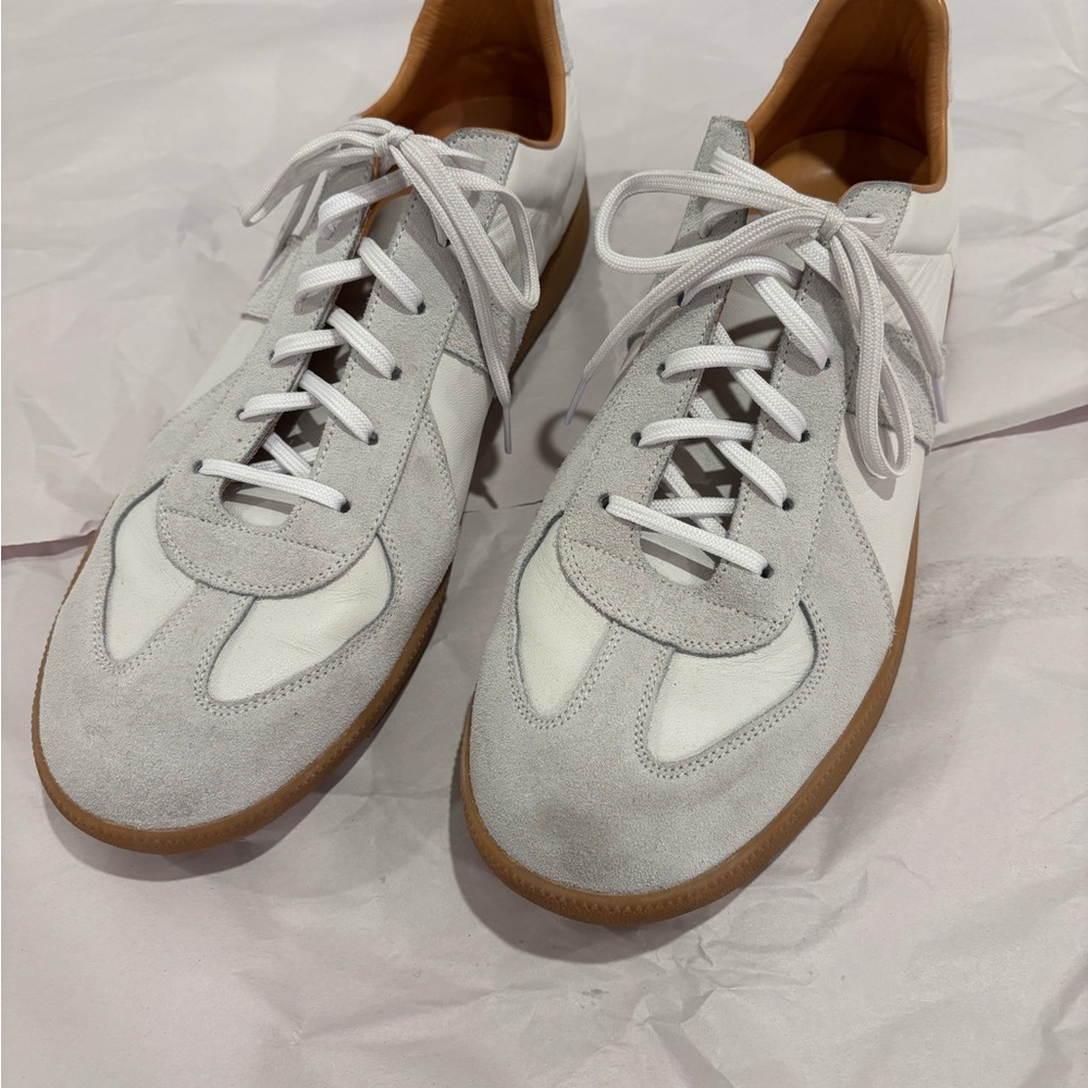 Beckett Simonon White and Light Gray Sneakers